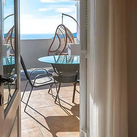 Smy Santorini & 4* Kamári